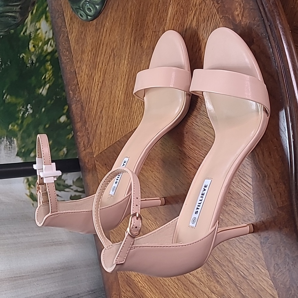 New! Stillieve Lancy Womens 9 mid stiletto high heel nude formal dress shoes